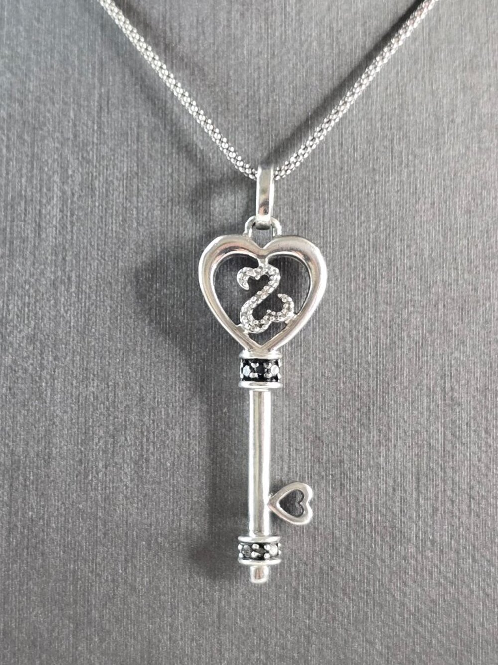 Womens Estate Sterling Silver JWBR Heart Key Pendant w/ Diamonds 7.5g #E1941